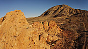 2 Peak Near White Pocket