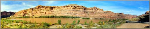 On Route 128 along the Colorado River panorama